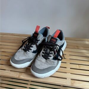 Vans ultra range women’s sneakers